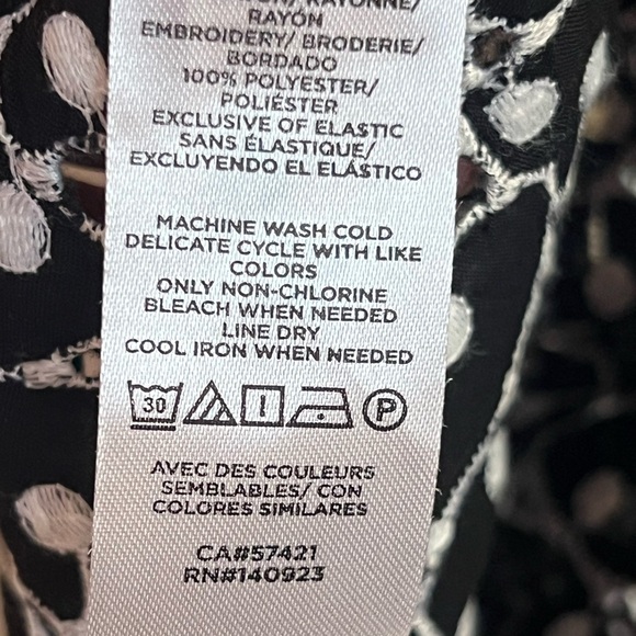 #44 LOFT • BLACK AND WHITE TOP • EMBROIDERED SMOCKED NECK - Picture 10 of 10